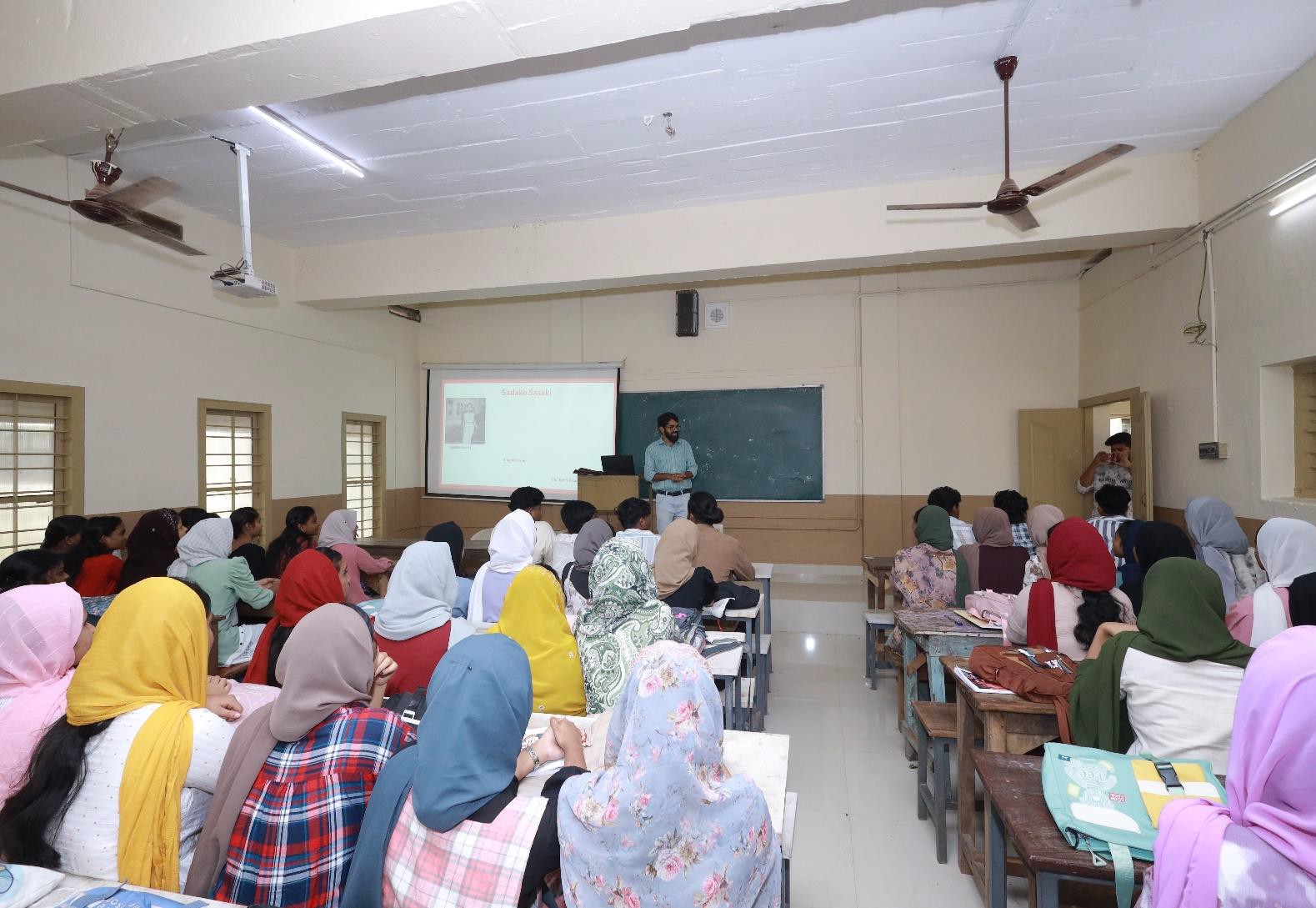 LCD Projector Classroom