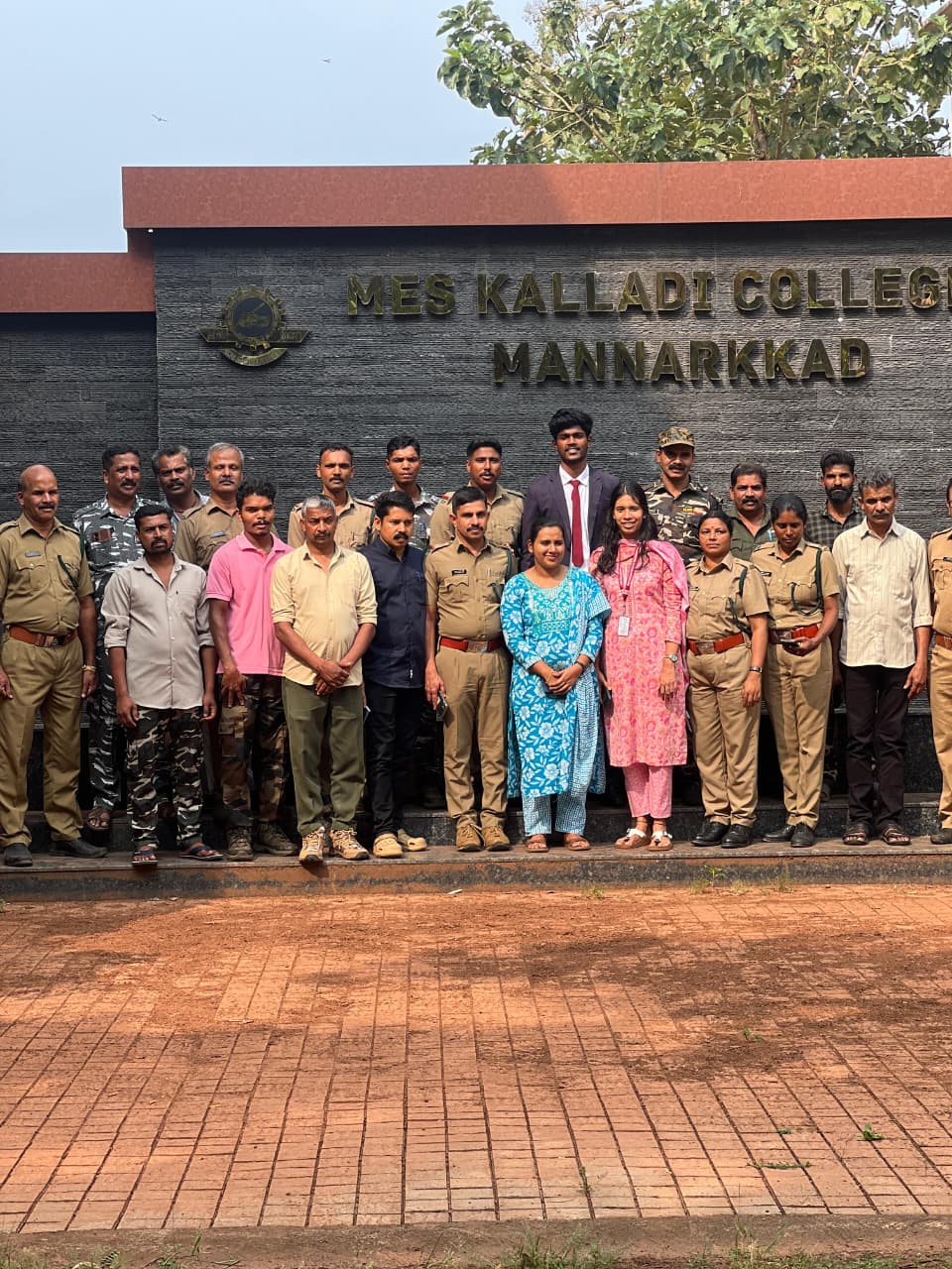 CLASS FOR FOREST OFFICERS